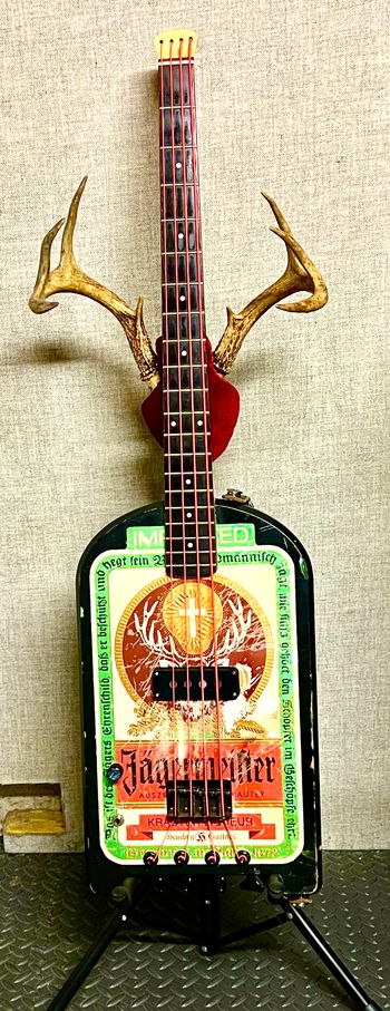 The Jägernäut.  Another Hembry custom, upgraded with Stonewall custom pickup.  Purchased somewhere around 2006, or... ah hell, who knows any more. LOL
