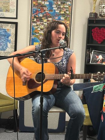 Fiona Bradley at my studio 2025

