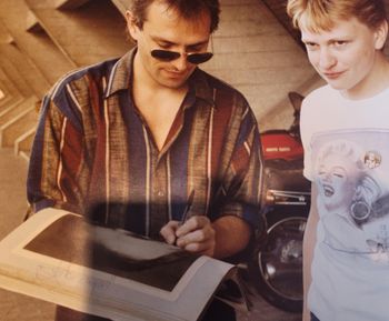 signed by Rik 1985
