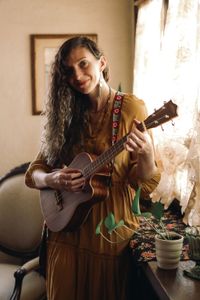 Jessica Gerhardt at Folk Alliance International (private showcase: The Music Bin)