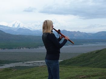 Denali-Impromtu serenade
