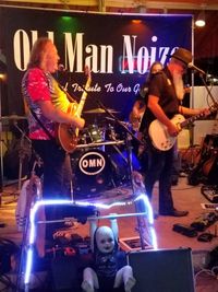 Old Man Noize at Maple Street Tavern