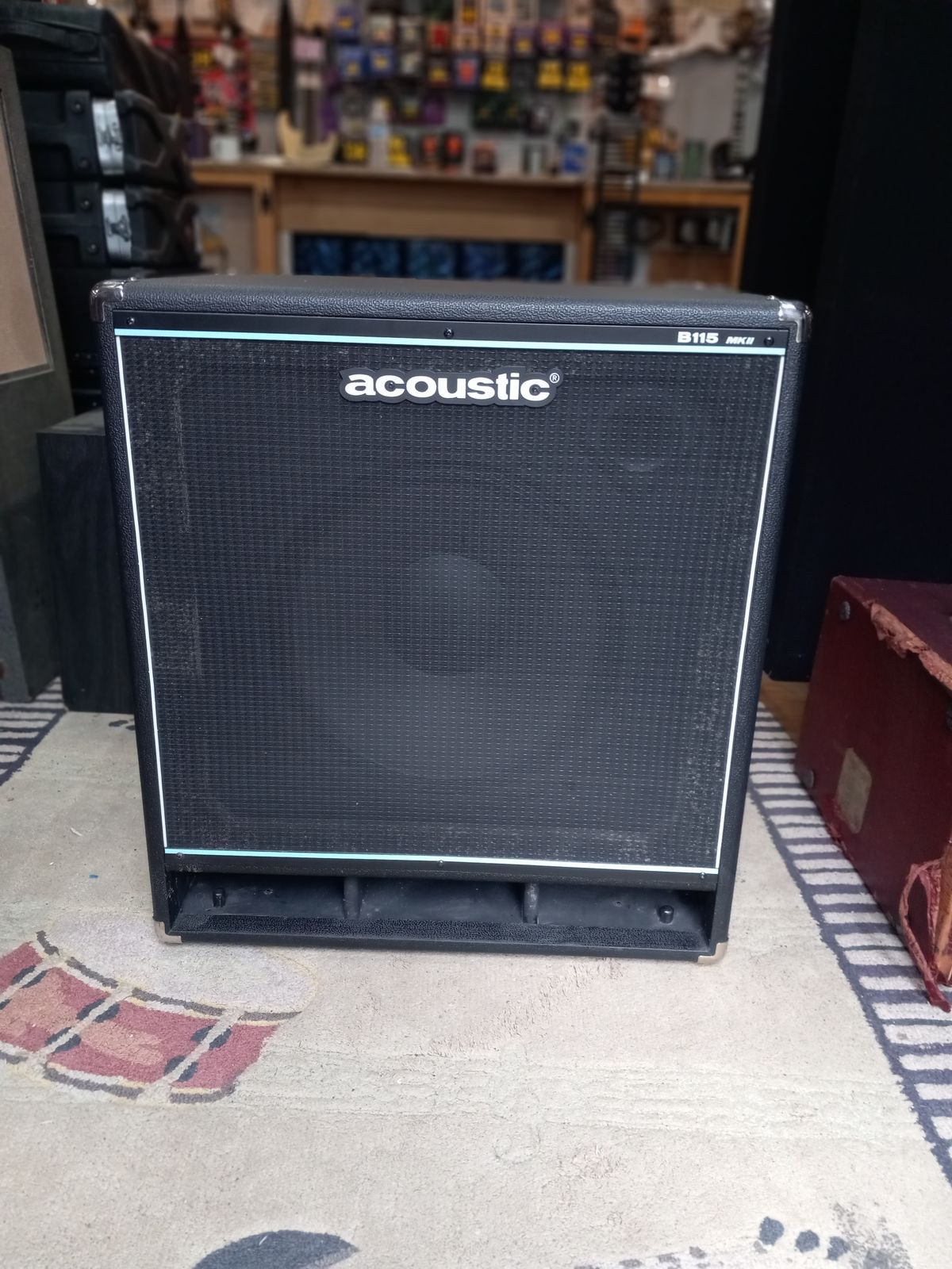 Acoustic B 115 Bass Cabinet 