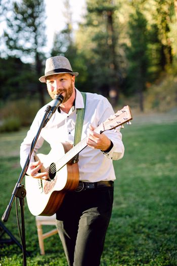 https://www.marthastewart.com/8102807/truckee-river-california-wedding-kari-henrichsen?slide=52cca919-b6d7-41ce-b7c1-86b939f37921#52cca919-b6d7-41ce-b7c1-86b939f37921

