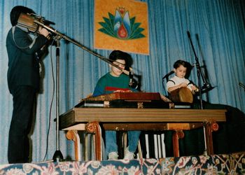 BARDIA SADEGHI & REZA SADEGHI - Live Performance - 1988
