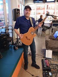 Victor Samalot At Rocky River Wine Bar