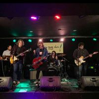 The Sunday Buzz Matinee from Cygnus Radio - FREE!