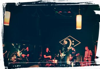 DF @ Bass Line Pub & Eatery, October 17, 2015 (photo:D.Kuczer)
