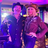 Lee Hodgson's Bourbon Saloon Duo w/Sarah O'Shea
