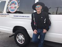 LIGHTNIN' WILLIE