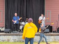 Oakridge Concerts in the Park