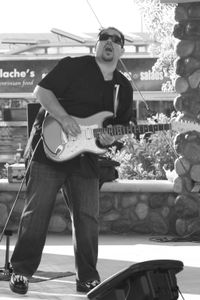 CHICO'S BAIL BONDS BAND