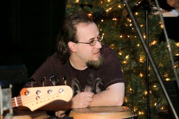 Mark Nettleingham, congas.
