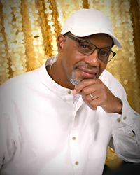 Derwin Young @ Bayou Crawfish Restaurant - Many, LA Cajun and Creole Restaurant