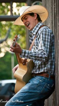 Dillan Poe w/ Shea Abshier & The Nighthowlers