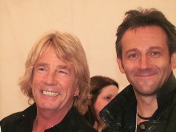 J with Quo
