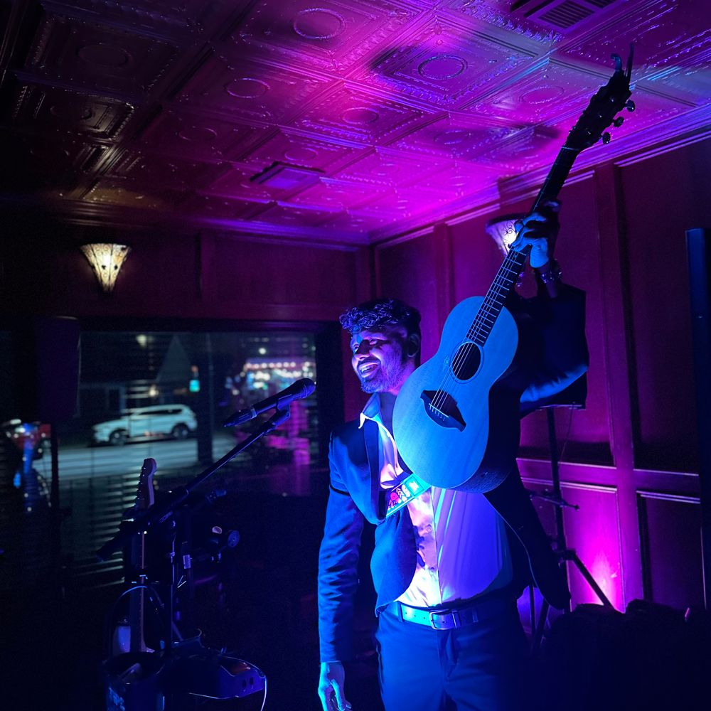 Wedding reception live performance with full-band Loopstation sound
