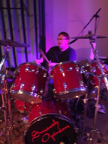 Bobby K rockin & drum rollin
