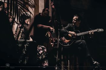 On Stage in Oaxaca with Leo Cortez, Andah and Carlos Alegre
