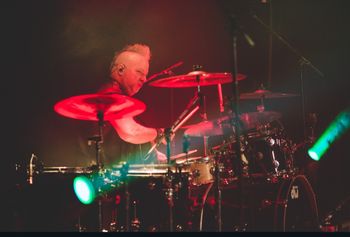 PHOTO BY : Rudi Tows
