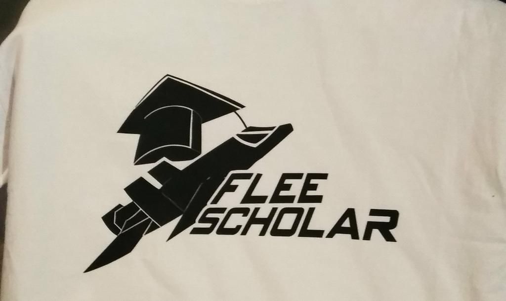 Flee Scholar OG T white