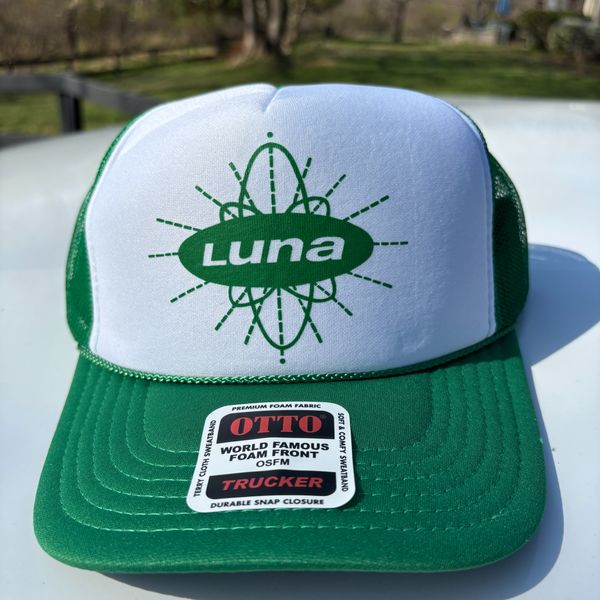 LUNA Trucker Cap 