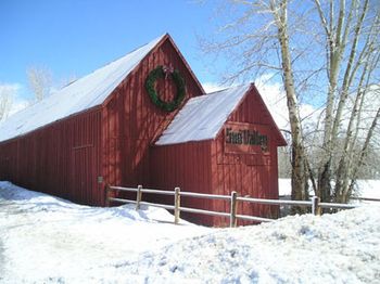 2006 - Sun Valley ID - We were just in Sun Valley, Idaho. As always, it was a beautiful
place to be this time of year. Here's a famous barn that has
been around since the 1930's, and is shown in the film 'Sun
Valley Serenade'. The movie is shown around the clock at the
Sun Valley Resort.
