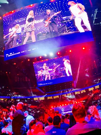 Nothing Like doing what your meant to do! Grateful, Good Times! Vegas @TMobileArena Kevin Eubanks band!
