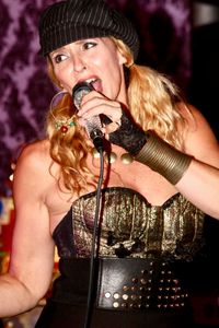 Sarah Daye LIve w/ Kraze Band @ Misty's