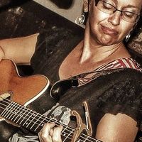 Cat Sabin at Schoolyard Winery! 