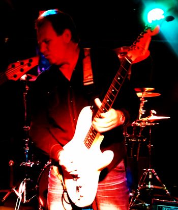 May 21st 2016 Brad loves that old Strat.
