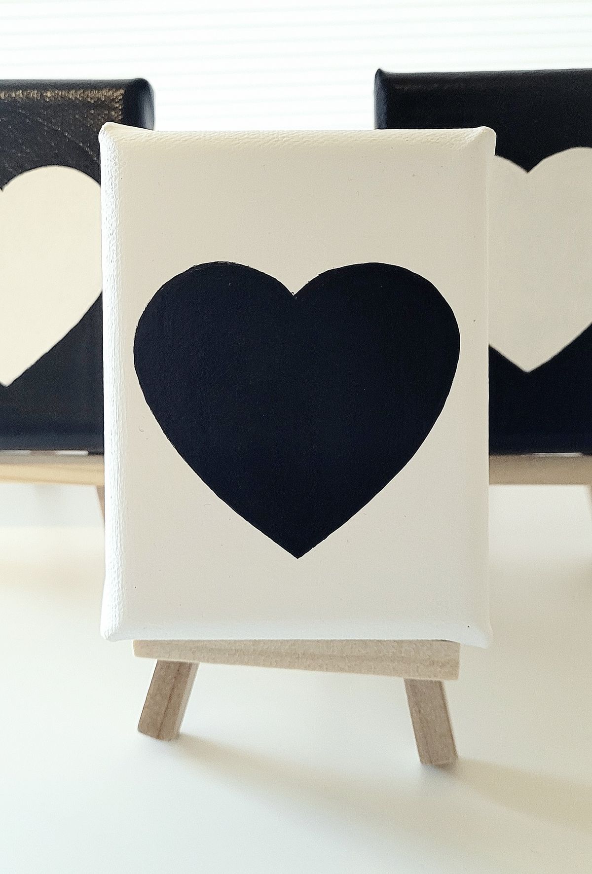 #marelovesu Black Heart on White Canvas (Copy)