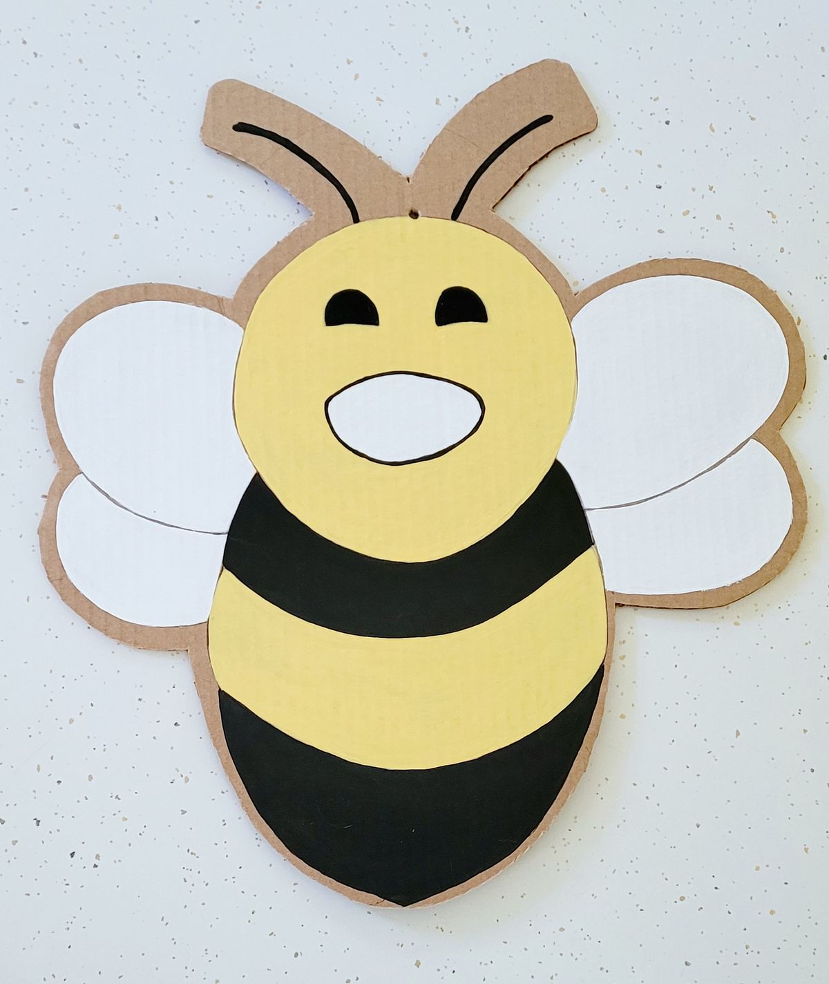 #marelovesu Cut-out Queen Bees 