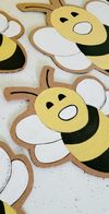 #marelovesu Cut-out Worker Bees