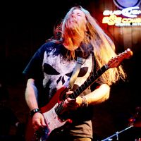 Donnie Miller plays with ISSUES at Luther's BBQ