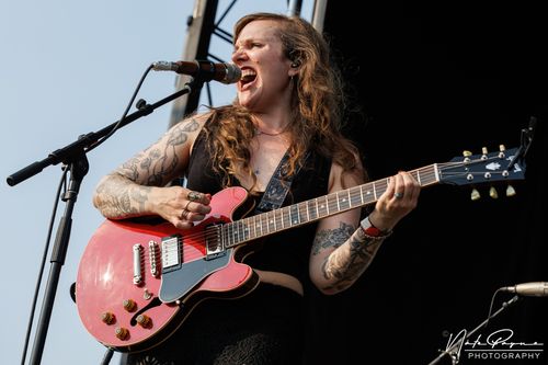 Americana musician Sarah King live by Nate Payne