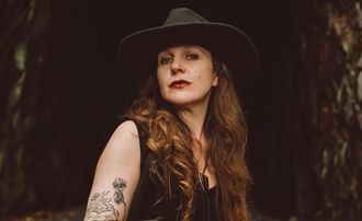 Americana singer/songwriter Sarah King portrait