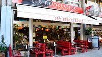 Vee Mukarati @ Les Recyclables 