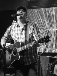 Hunter Hathcoat Songwriter Showcase At Tater Patch