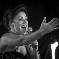 Sister Suzie & The Right Band play The Sound Lounge Sutton!