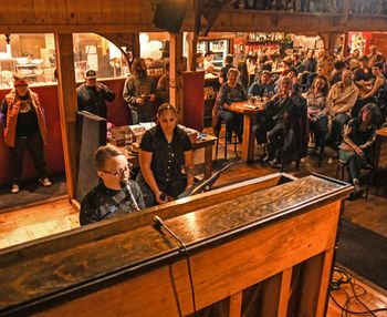 So honored by this packed & attentive crowd! The Range Rider, Enterprise, OR, Nov 2023. Photo courtesy of Roger Averbeck.
