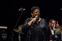Quentin Baxter Trio, Featuring Carmen Bradford