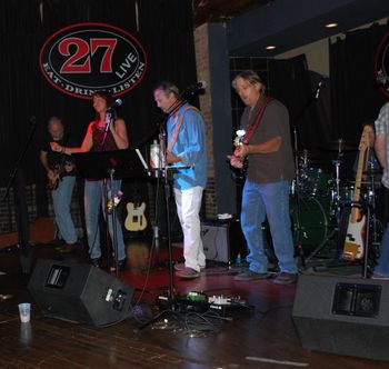 The B's feelin' 27 Live-ly!
