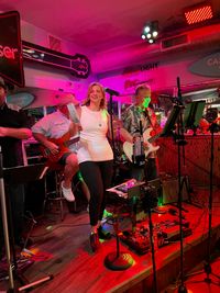 Roxy's Bar & Grille