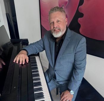 Shawn Pfaffman - Hammond Organ
