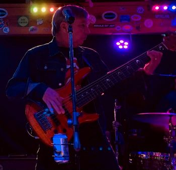 Phil Maphey - Bass
