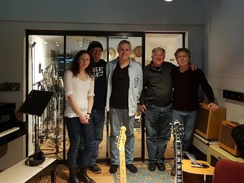 With Danny Lockwood, Wendell Ferguson, Chris Scott and Bob Doidge (Chris Scott sessions)
