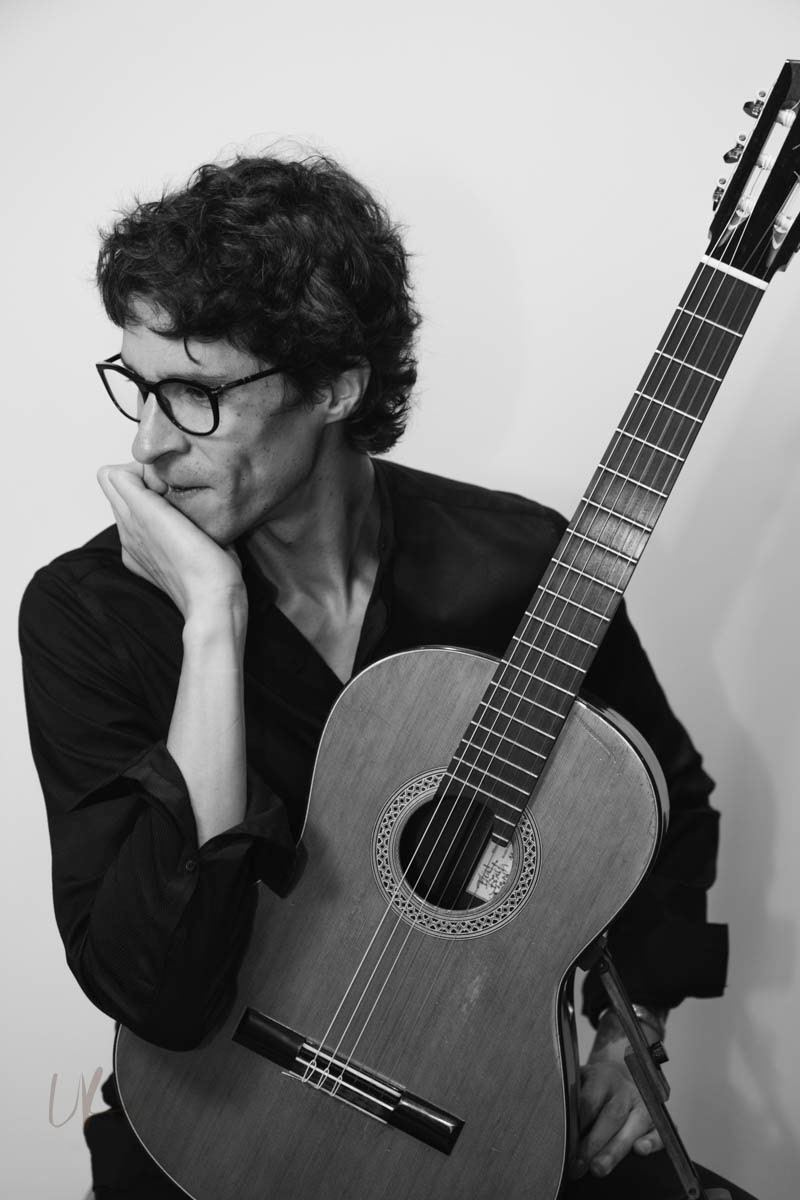 Classical Guitar Lessons Online