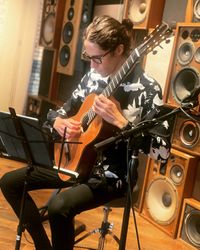 Craig Winston Classical Guitarist at the Art Social