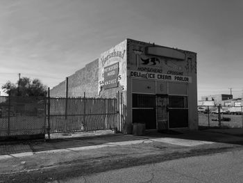 Old store in Holbrook, Arizona
